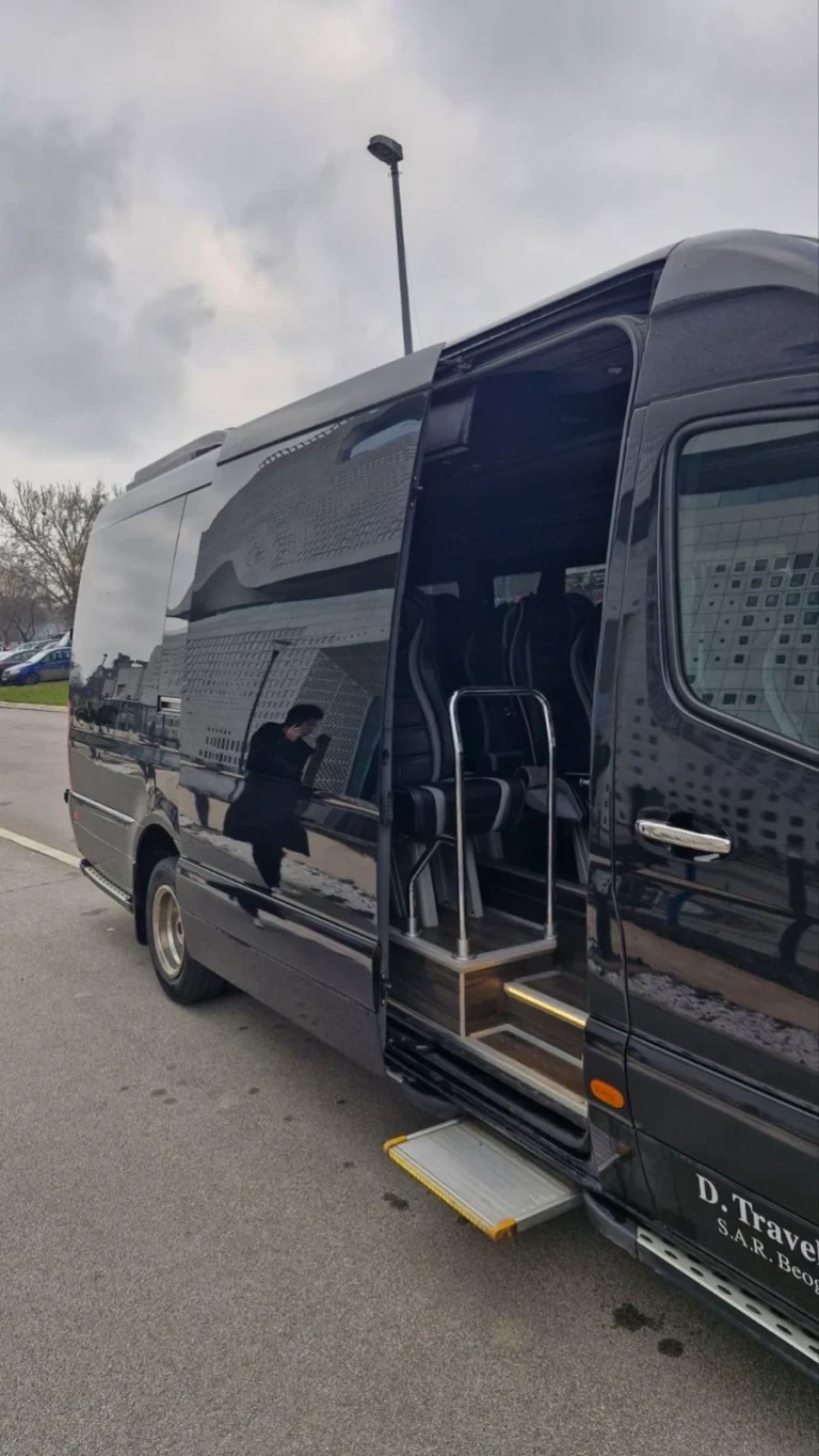 minibus najam